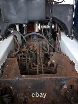 Bobcat 753 skid steer loader now dismantling for parts (rear door)