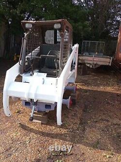 Bobcat skid steer loader 753 Lifting Arms