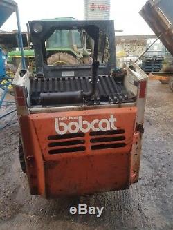 Bobcat skid steer loader digger tractor