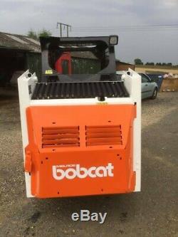 Bobcat skid steer loader digger tractor