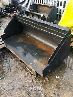 Bobcat skidsteer bucket used 1500mm £395 + vat