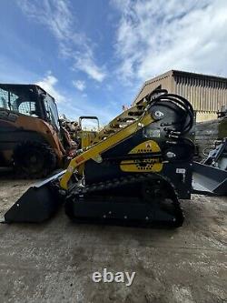 Captok Pedestrian skid steer loader