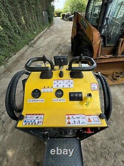 Captok Pedestrian skid steer loader