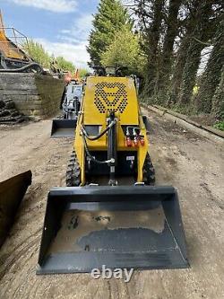 Captok Pedestrian skid steer loader