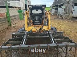 Case 1845 Skid Steer Loader With Bucket, Brush And Grab