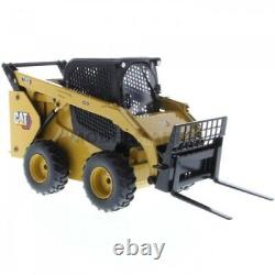 DIECAST MASTERS 28007 Cat 272D3 Skid Steer Loader - 28007 1