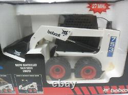 Echo Toys Bobcat 753 RC Radio Controlled Skid Steer Loader NIB