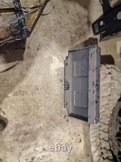 Mini skid steer plate