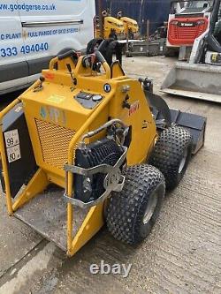 Skid-steer Sherpa 100D