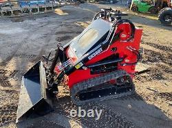 Skid steer loader digger mini jcb Bobcat kanga kid Opico ster V twin elec start