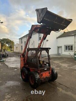 Thomas T133 Skidsteer Bobcat