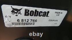 Bobcat 6812766 Accouplement de tarière Bob-Tach Moteur Bit Yoke Skid Steer Authentique OEM NEUF