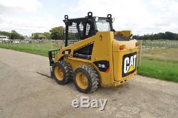 Caterpillar 216 B3 Cat Y2013 Chargeur Compact Steer + Godet + Fourches £ 13750 + Tva