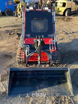 Chargeuse compacte à direction à glissement mini JCB Bobcat Kanga Kid Opico V twin démarrage électrique