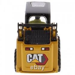 Chargeuse compacte sur pneus Cat 272D3 DIECAST MASTERS 85678 1:32