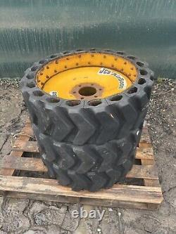 Jante de roue solide JCB pneu £300 + TVA chargeuse compacte Airboss 10x16.5 6 boulons