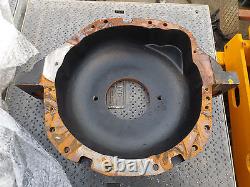 Jcb Skid Steer Bell Housing P/n 246/01075	
<br/>
<br/>
 Boîtier de cloche Jcb Skid Steer P/n 246/01075