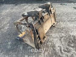 Seau de prise Skidsteer de 5 pieds d'occasion Prix 1100,00 £ + TVA à 20 % B76